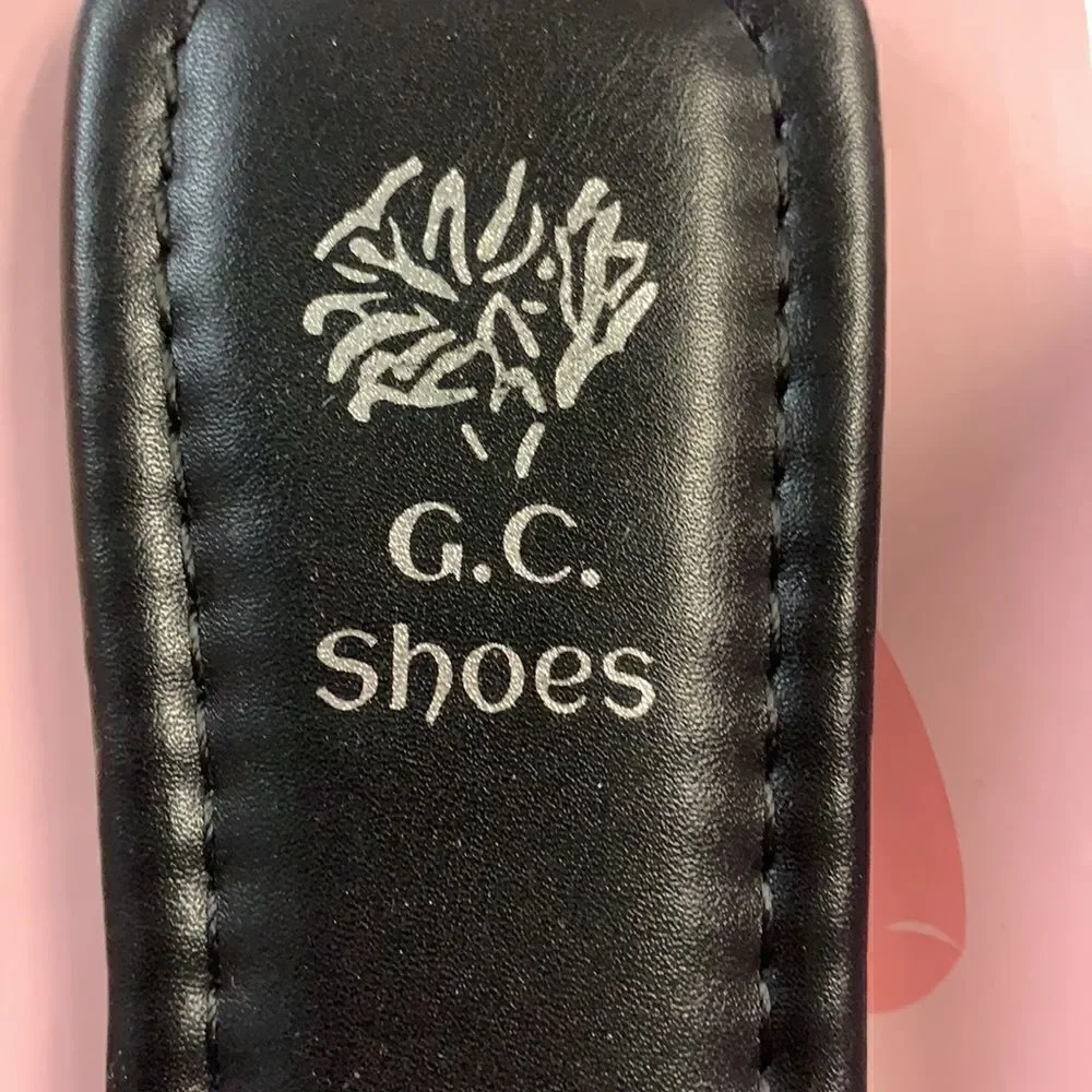GC Shoes Womens Claudine Flat Sandals